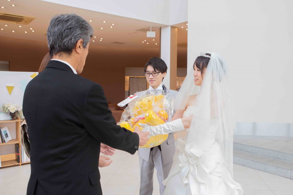 身内 だけ の 結婚 式 新郎 の 父親 の 挨拶